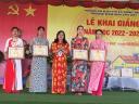 tặng giấy khen 1.jpg - 